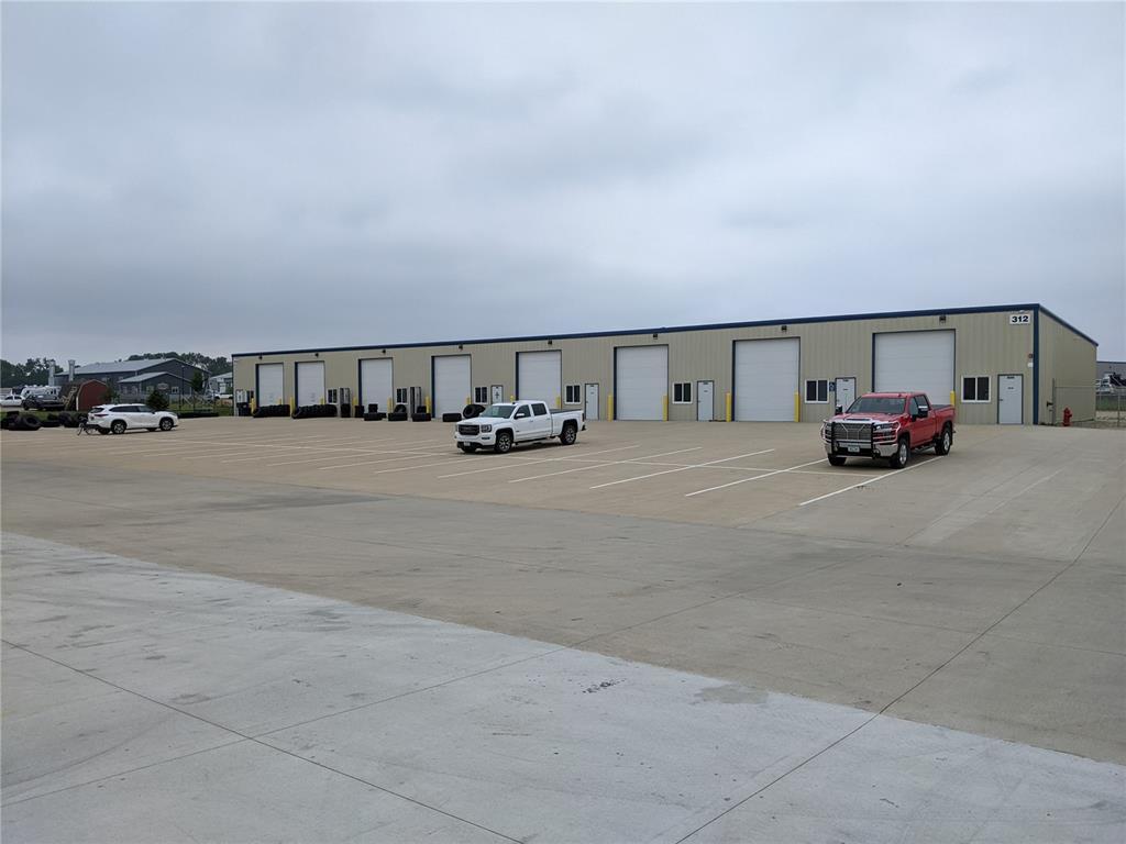 326 44th St, Marion, IA for lease Building Photo- Image 1 of 4