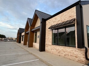 5251 Katy Mills Cir, Katy, TX for lease Interior Photo- Image 2 of 13