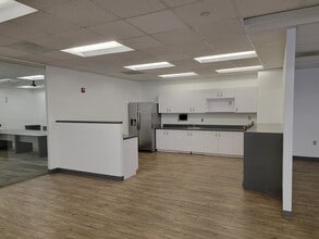 7361 Calhoun Pl, Rockville, MD for lease Interior Photo- Image 2 of 4