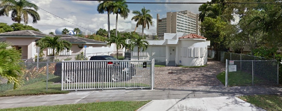 1601 NW 13th Ct, Miami, FL for sale - Primary Photo - Image 1 of 1