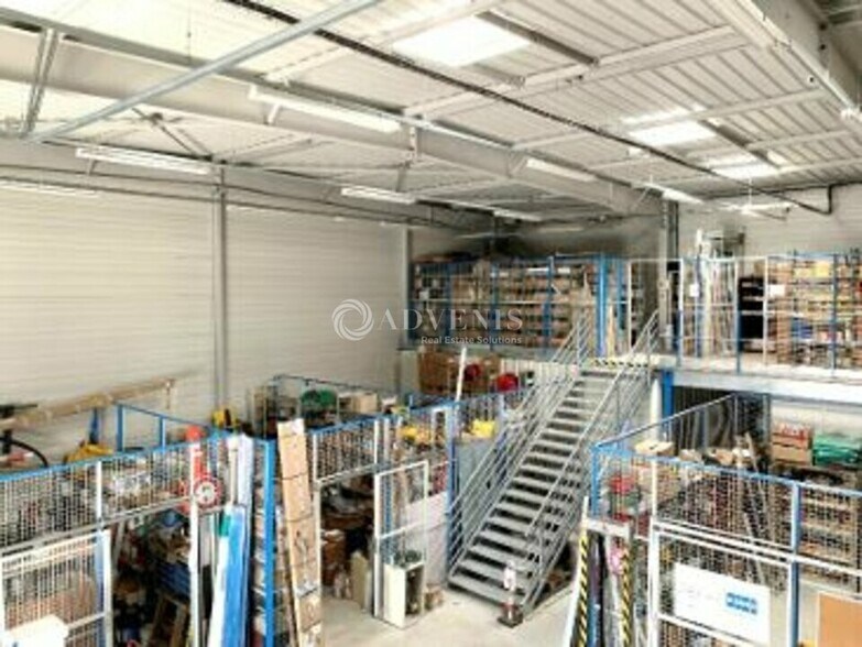 Flex dans Les Sorinières à louer - Photo du bâtiment - Image 2 de 8