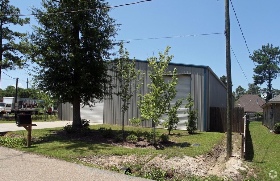 111 Pear St, Covington, LA for sale - Building Photo - Image 2 of 2