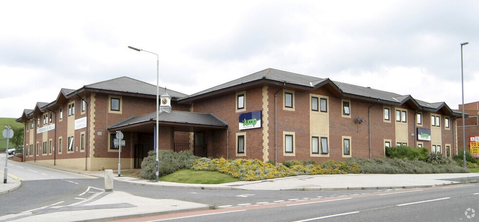 York Rd, Leeds à vendre - Photo du bâtiment - Image 2 de 18