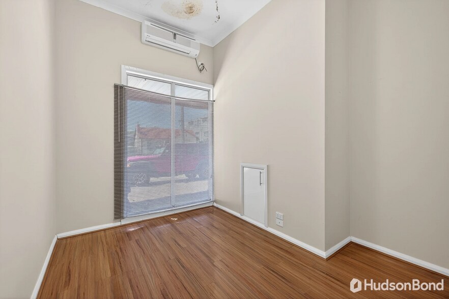 41 Crevelli St, Reservoir for sale - Interior Photo - Image 2 of 5
