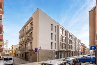 Plus de détails pour Carrer Pizarro, 82-94, Mataró - Commerce de détail à louer