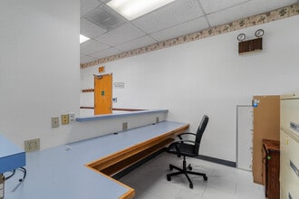 285 Central St, Leominster, MA for lease Interior Photo- Image 2 of 14