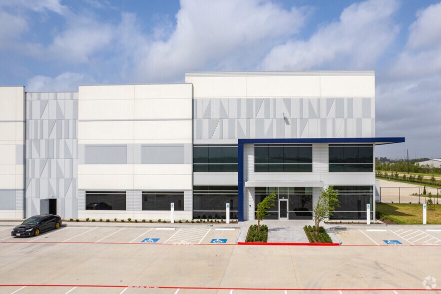 15600 Carpenters Logistics Dr, Channelview, TX à louer - Photo du bâtiment - Image 3 de 7