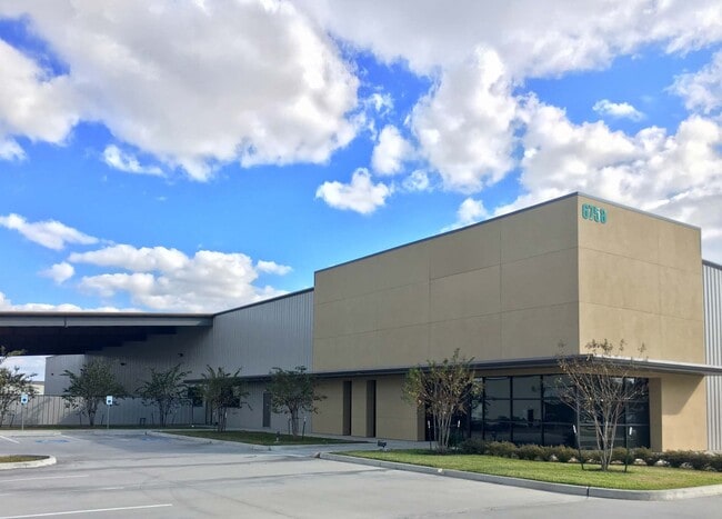 Plus de détails pour 6754-6758 Northwinds Dr, Houston, TX - Industriel à vendre