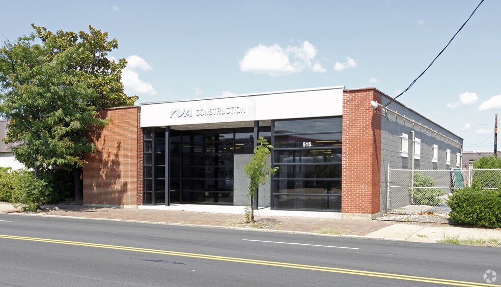 609 Hull St, Richmond, VA à louer - Photo principale - Image 2 de 2