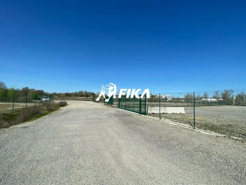 Flex in Portet-sur-Garonne for lease - Building Photo - Image 1 of 6