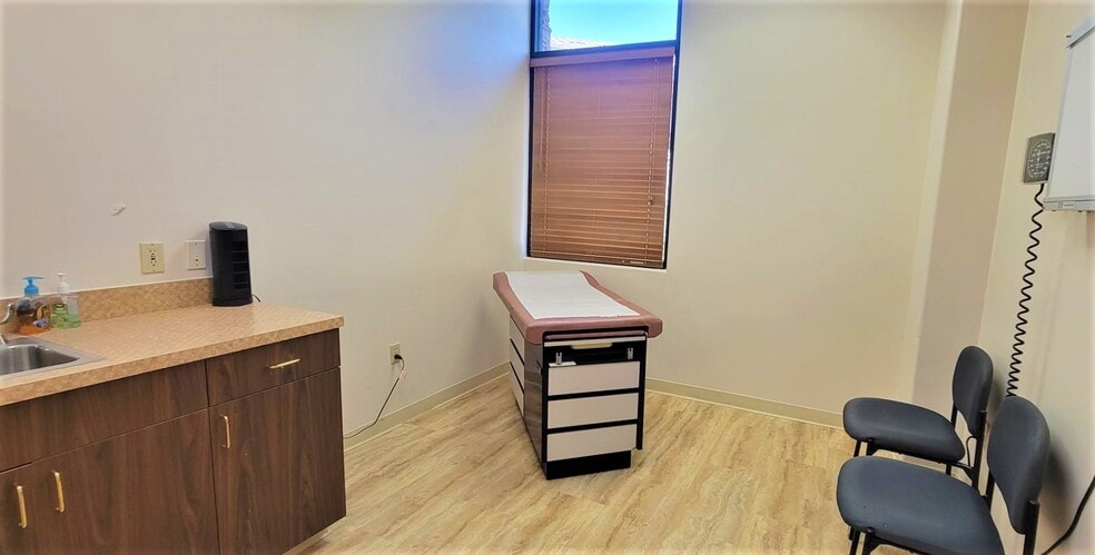 3048 E Baseline Rd, Mesa, AZ à louer - Photo intérieure - Image 3 de 11