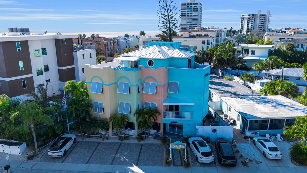 5322 Calle de la Siesta, Sarasota, FL à vendre - Photo du bâtiment - Image 3 de 68