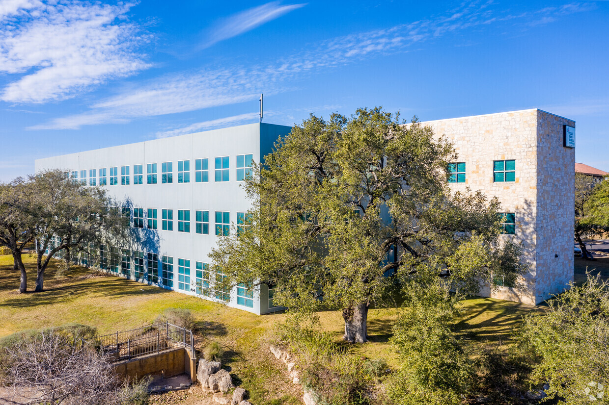 17300 Henderson Pass, San Antonio, TX for sale Building Photo- Image 1 of 1