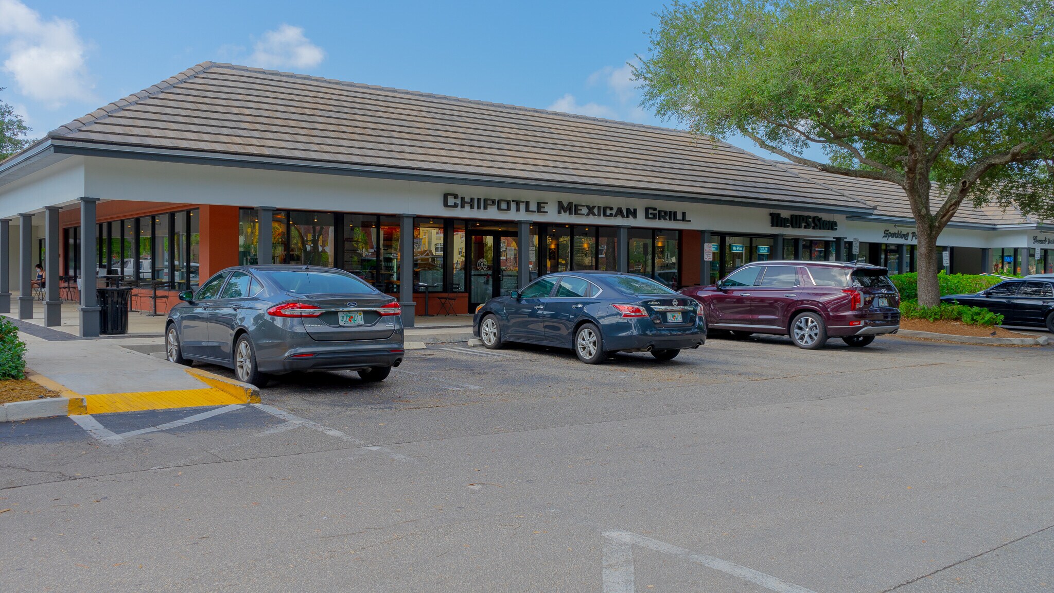 8000-8040 NW 154th St, Miami Lakes, FL à louer Photo principale- Image 1 de 5