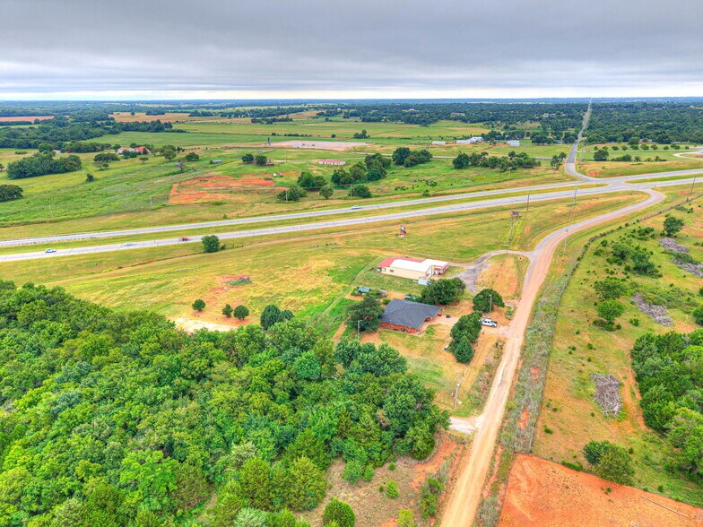 2830 N MacArthur Ave, Blanchard, OK à vendre - Photo du bâtiment - Image 2 de 9