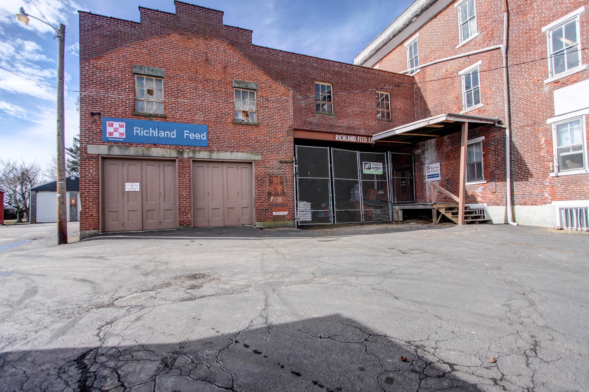 20 N Main St, Richlandtown, PA for sale Primary Photo- Image 1 of 1