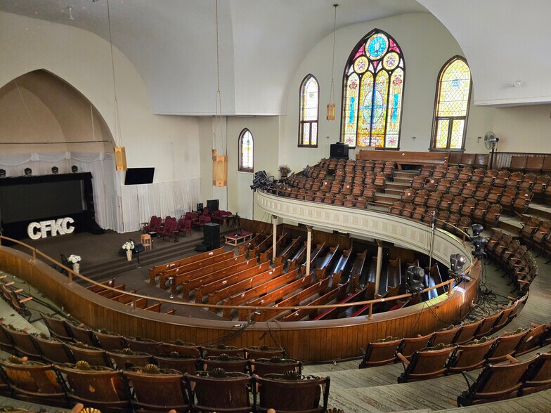 697 13th Ave NE, Minneapolis, MN à vendre - Photo intérieure - Image 3 de 28