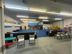 8382 Gage Blvd, Kennewick, WA for lease Building Photo- Image 1 of 3