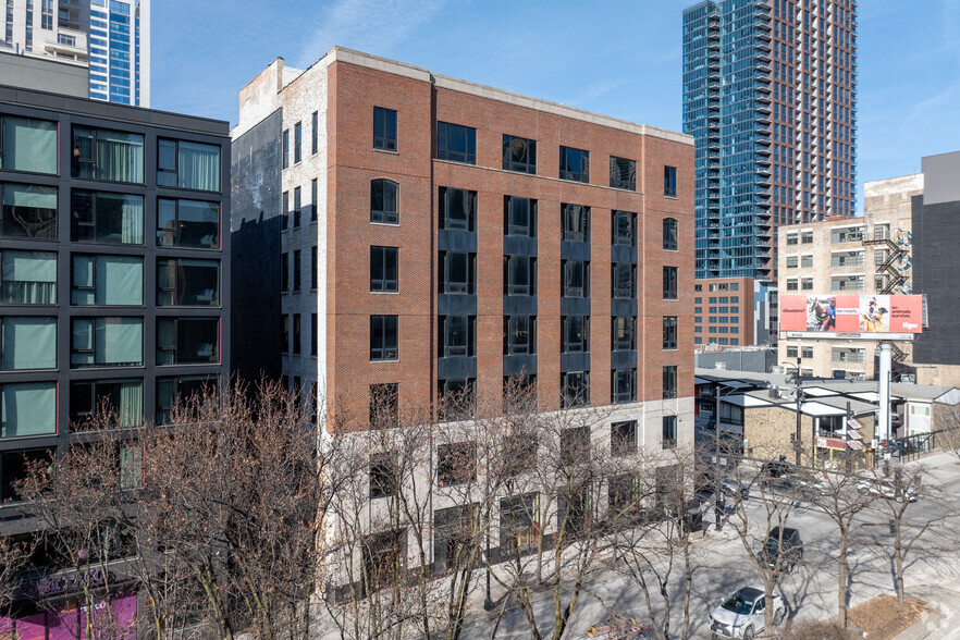540 N LaSalle St, Chicago, IL for lease - Building Photo - Image 2 of 7