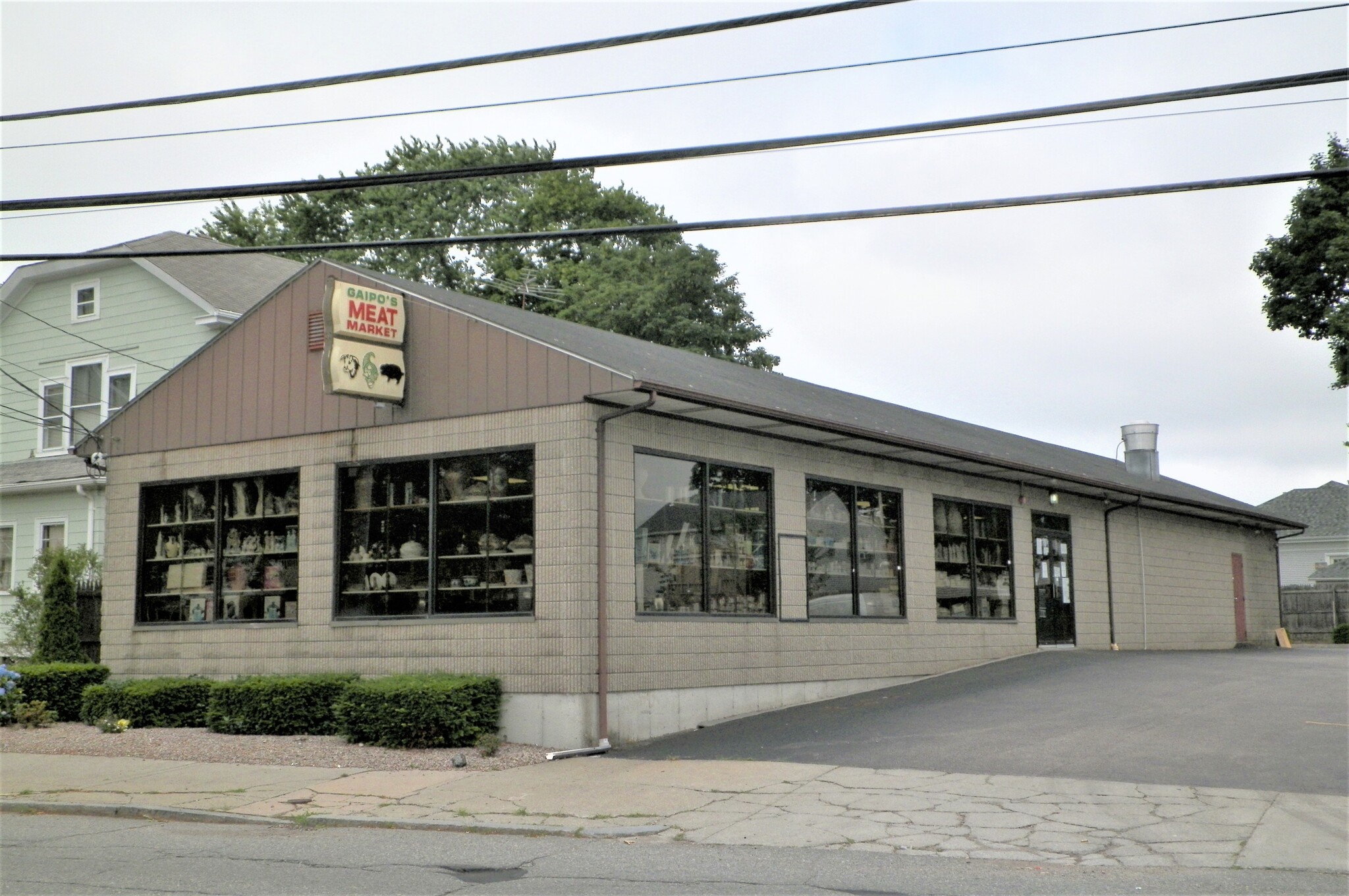 1075 S Broadway, East Providence, RI à vendre Photo principale- Image 1 de 1