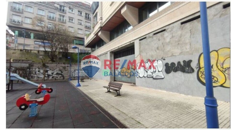 Retail in Vigo, Pontevedra for sale - Building Photo - Image 1 of 17