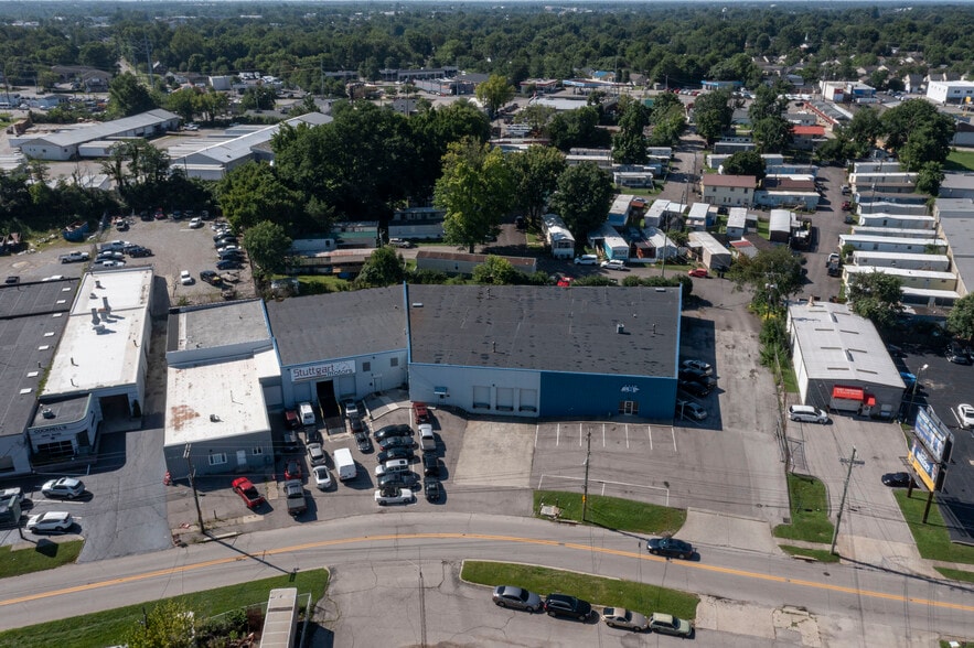 1040-1050 Eastland Dr, Lexington, KY for sale - Building Photo - Image 1 of 21