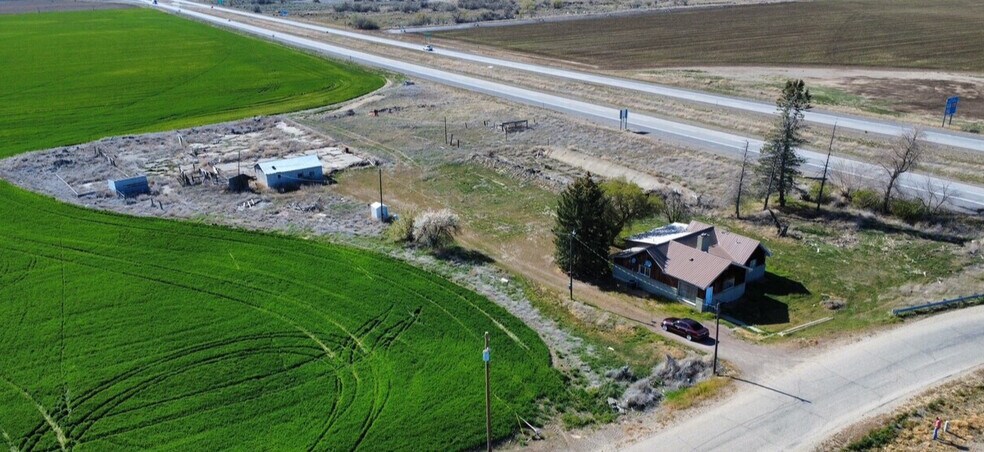 244 N 950 E, Declo, ID à vendre - Photo du bâtiment - Image 3 de 8