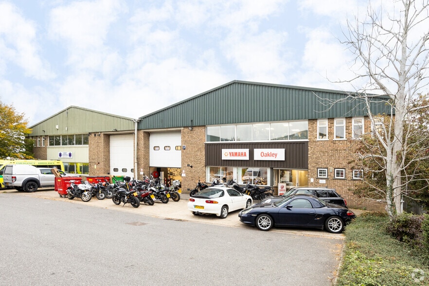 Bircholt Rd, Maidstone for lease - Primary Photo - Image 3 of 3