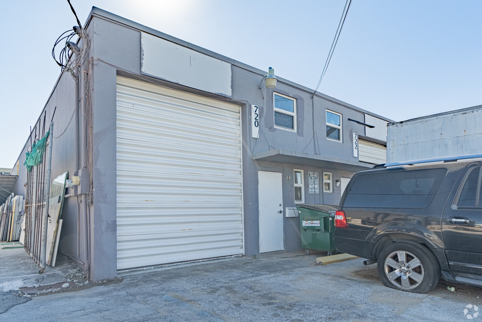 653 W 27th St, Hialeah, FL à louer Photo du bâtiment- Image 1 de 5