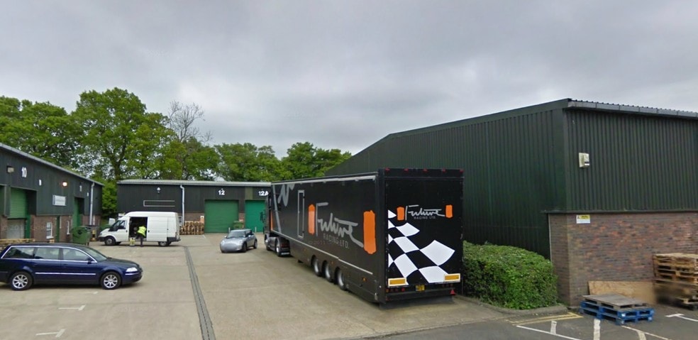Ridgewood, Uckfield for lease - Primary Photo - Image 1 of 1