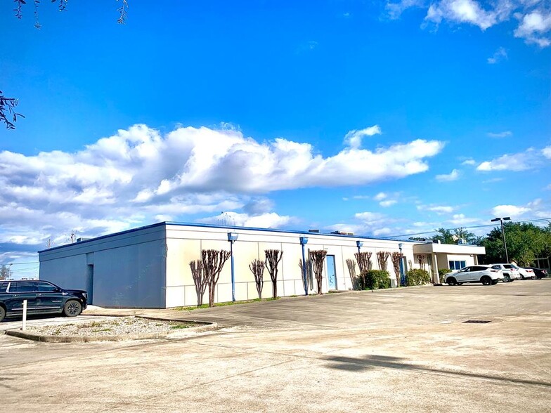 218 W NASA Rd 1, Webster, TX for sale - Building Photo - Image 3 of 4