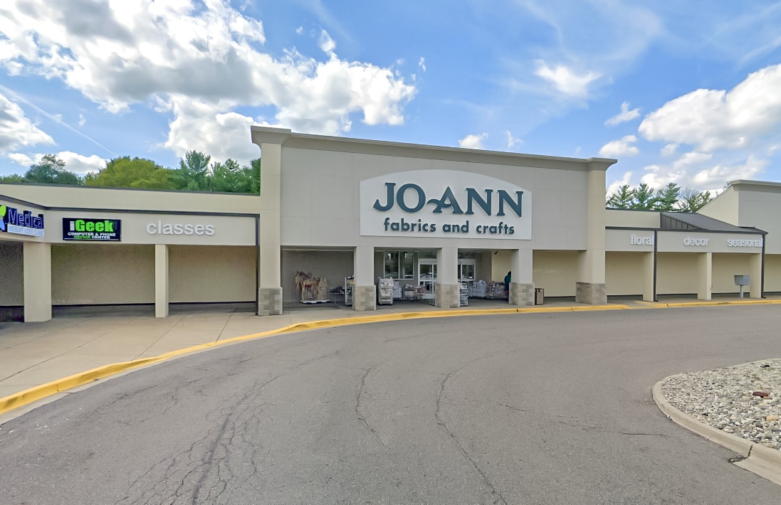 5420-5466 Beckley Rd, Battle Creek, MI for lease Building Photo- Image 1 of 4