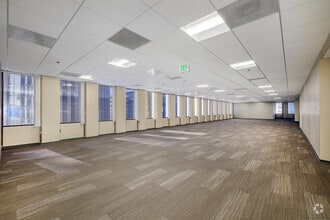 5901 W Century Blvd, Los Angeles, CA à louer Photo intérieure- Image 2 de 6