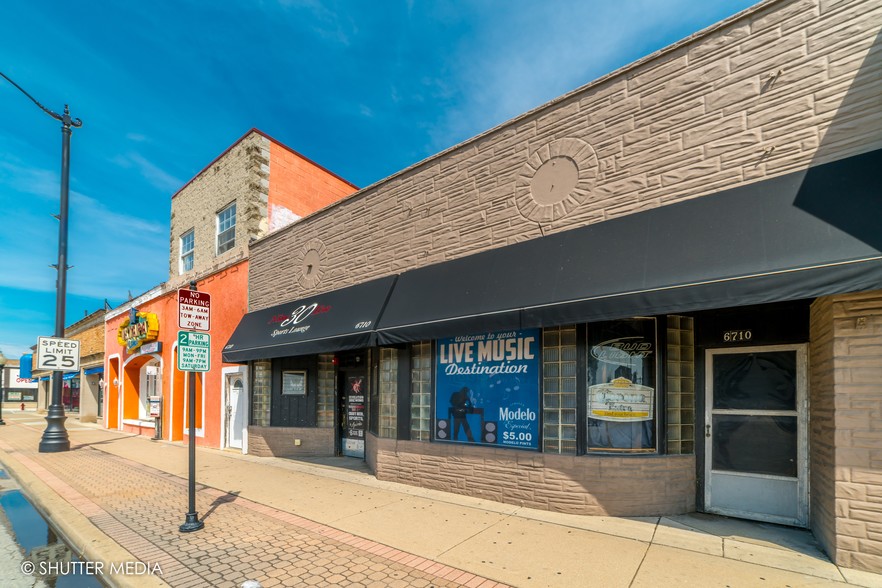 6710 Cermak Rd, Berwyn, IL for sale - Primary Photo - Image 1 of 1