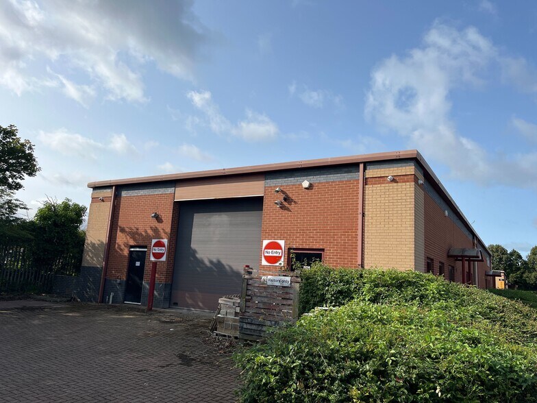 Paddington Dr, Swindon à louer - Photo du bâtiment - Image 2 de 4