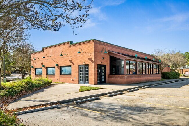 Plus de détails pour 315 N Highway 190, Covington, LA - Commerce de détail à vendre