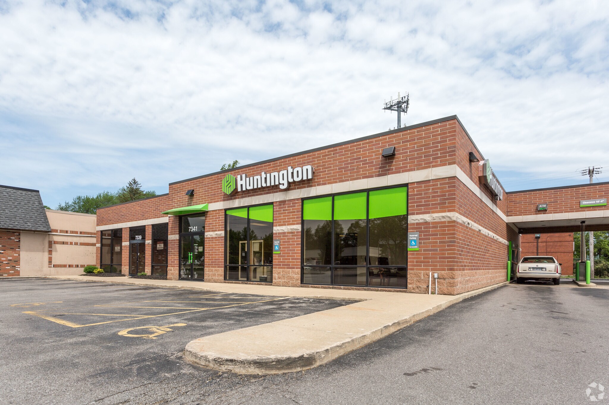 7339-7341 Lakeshore Blvd, Mentor, OH for lease Building Photo- Image 1 of 3