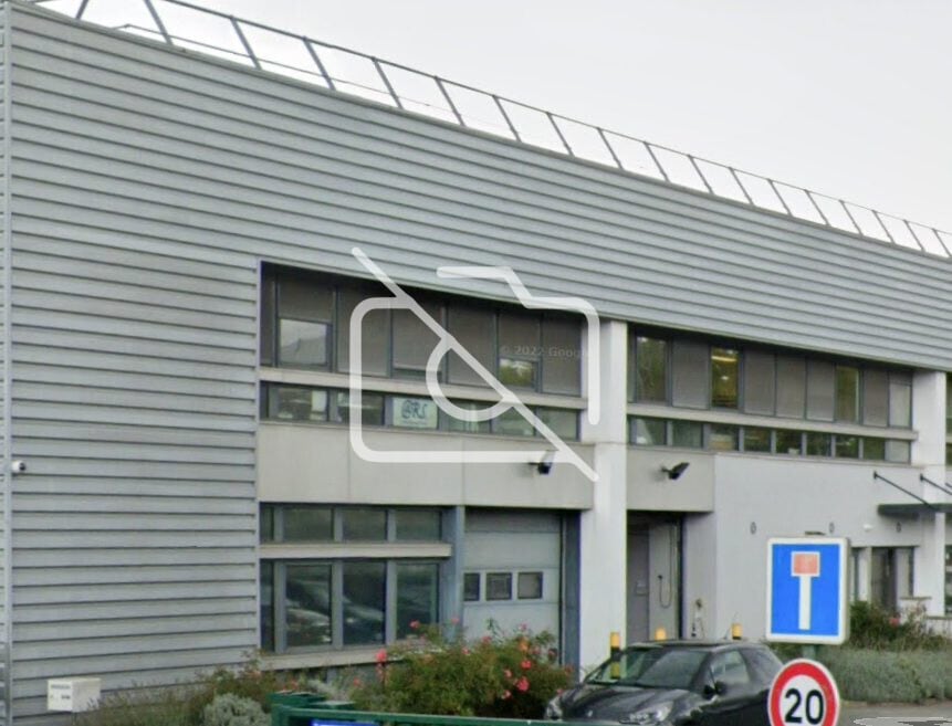 Industrial in Trappes for lease Building Photo- Image 1 of 2