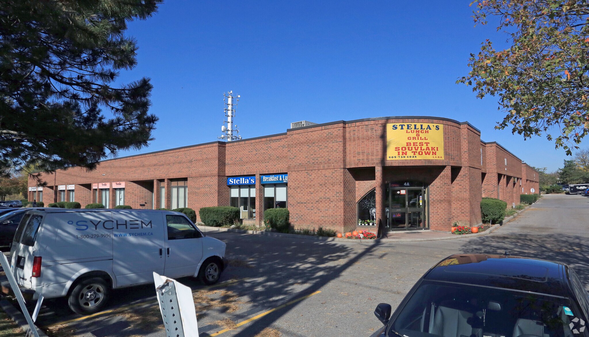 10 Planchet Rd, Concord, ON à vendre Photo principale- Image 1 de 1