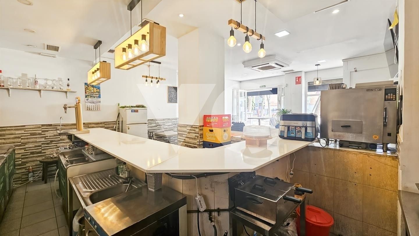 Retail in Madrid, Madrid for lease Interior Photo- Image 1 of 8