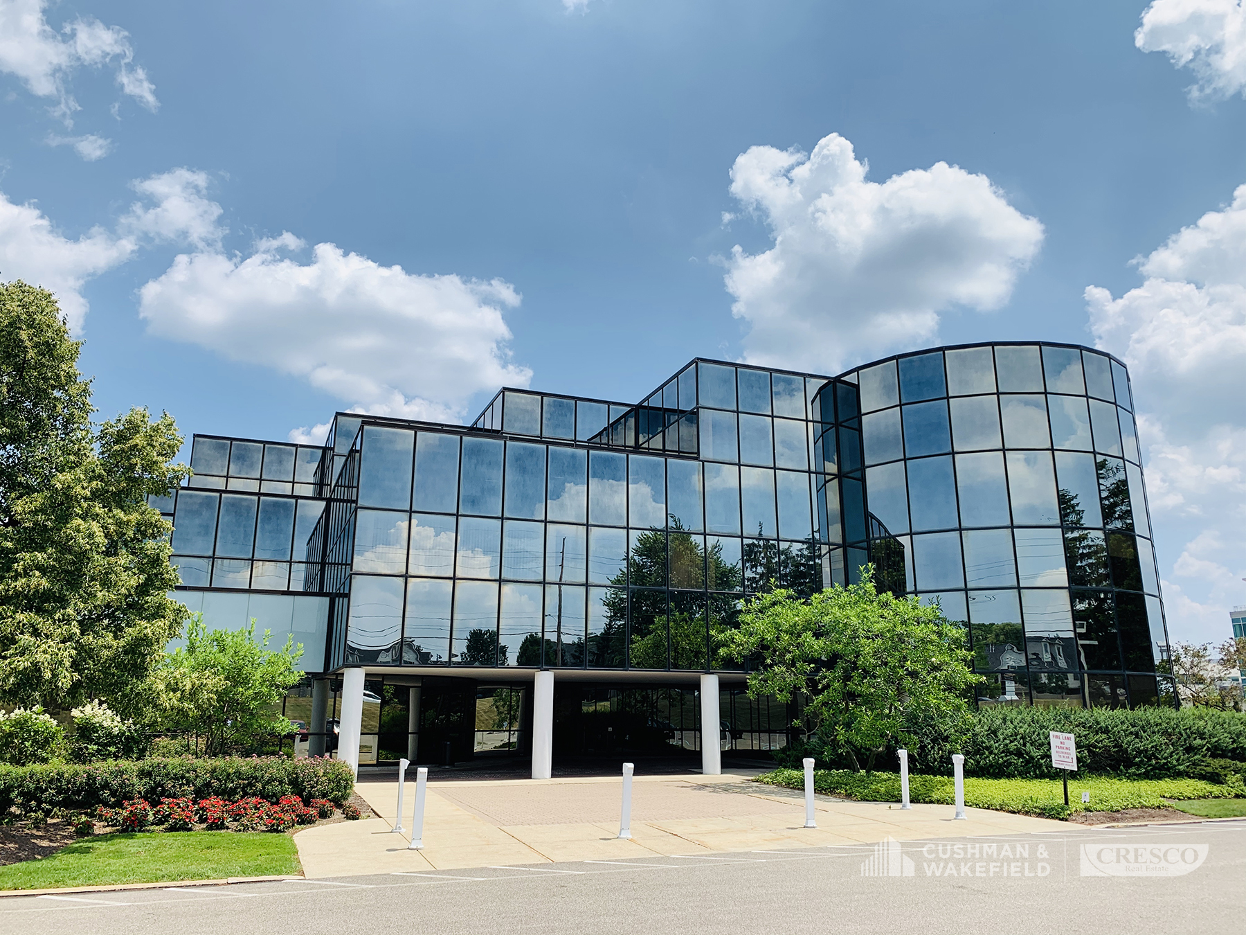 25700 Science Park Dr, Beachwood, OH for lease Building Photo- Image 1 of 7