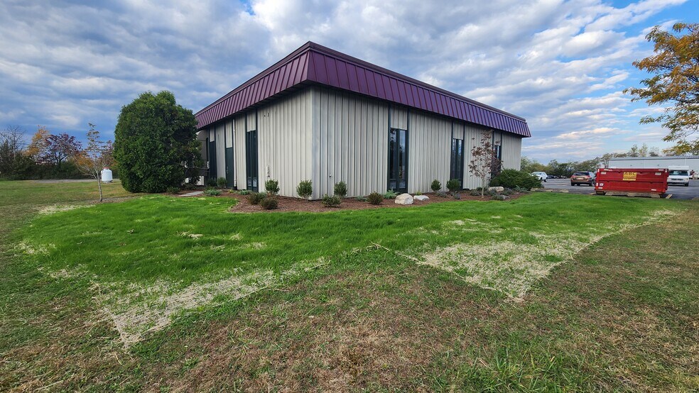 300 Laird St, Wilkes-Barre, PA à louer - Photo du bâtiment - Image 2 de 6