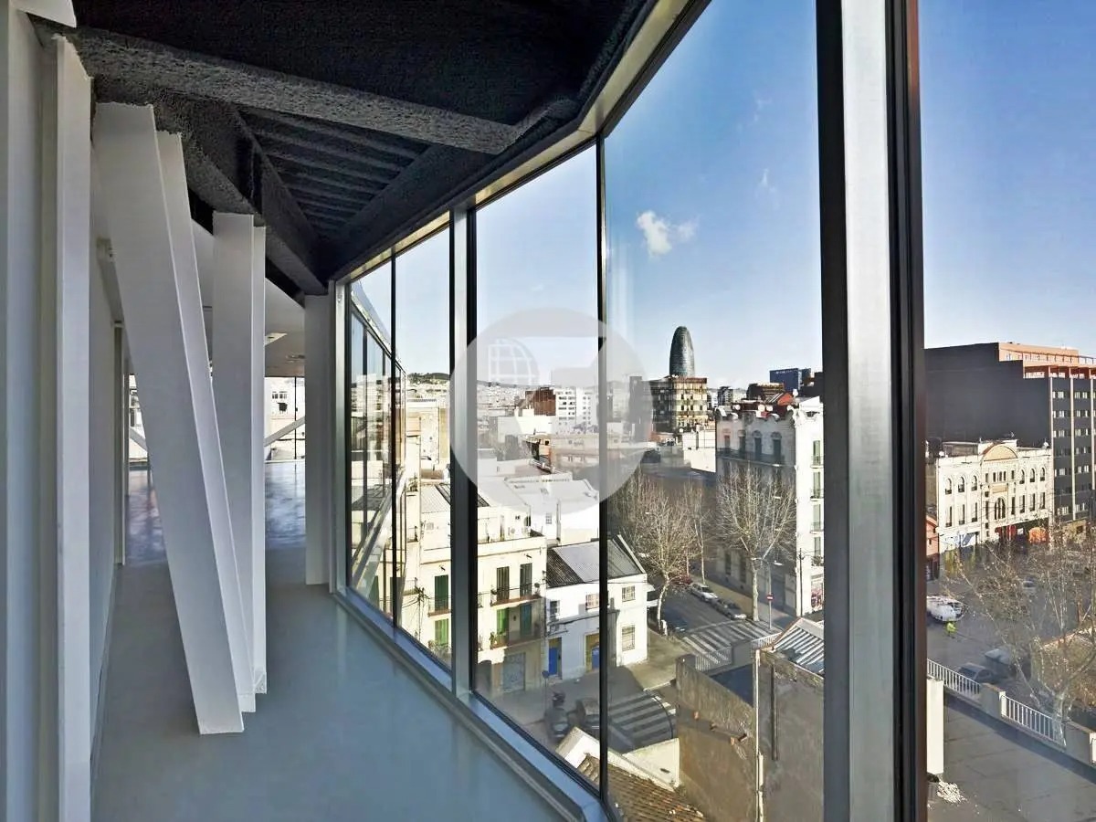 Office in Barcelona, Barcelona for lease Interior Photo- Image 1 of 3