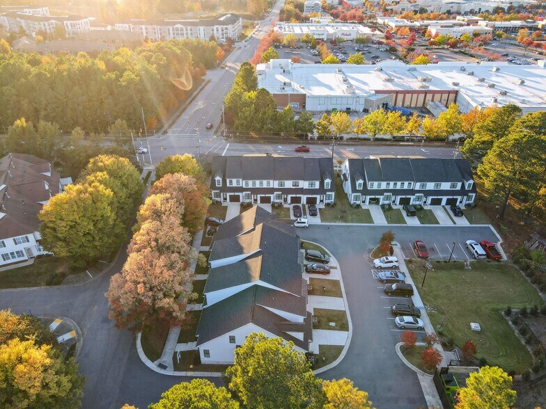 6104-6120 Fox Rd, Raleigh, NC à vendre - Photo du bâtiment - Image 2 de 58