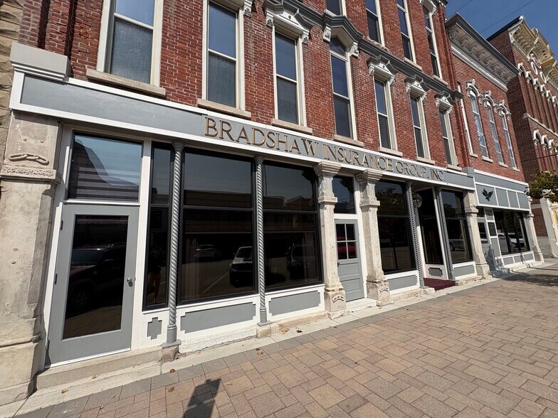 109 Main st, Delphi, IN à louer - Photo du bâtiment - Image 3 de 27