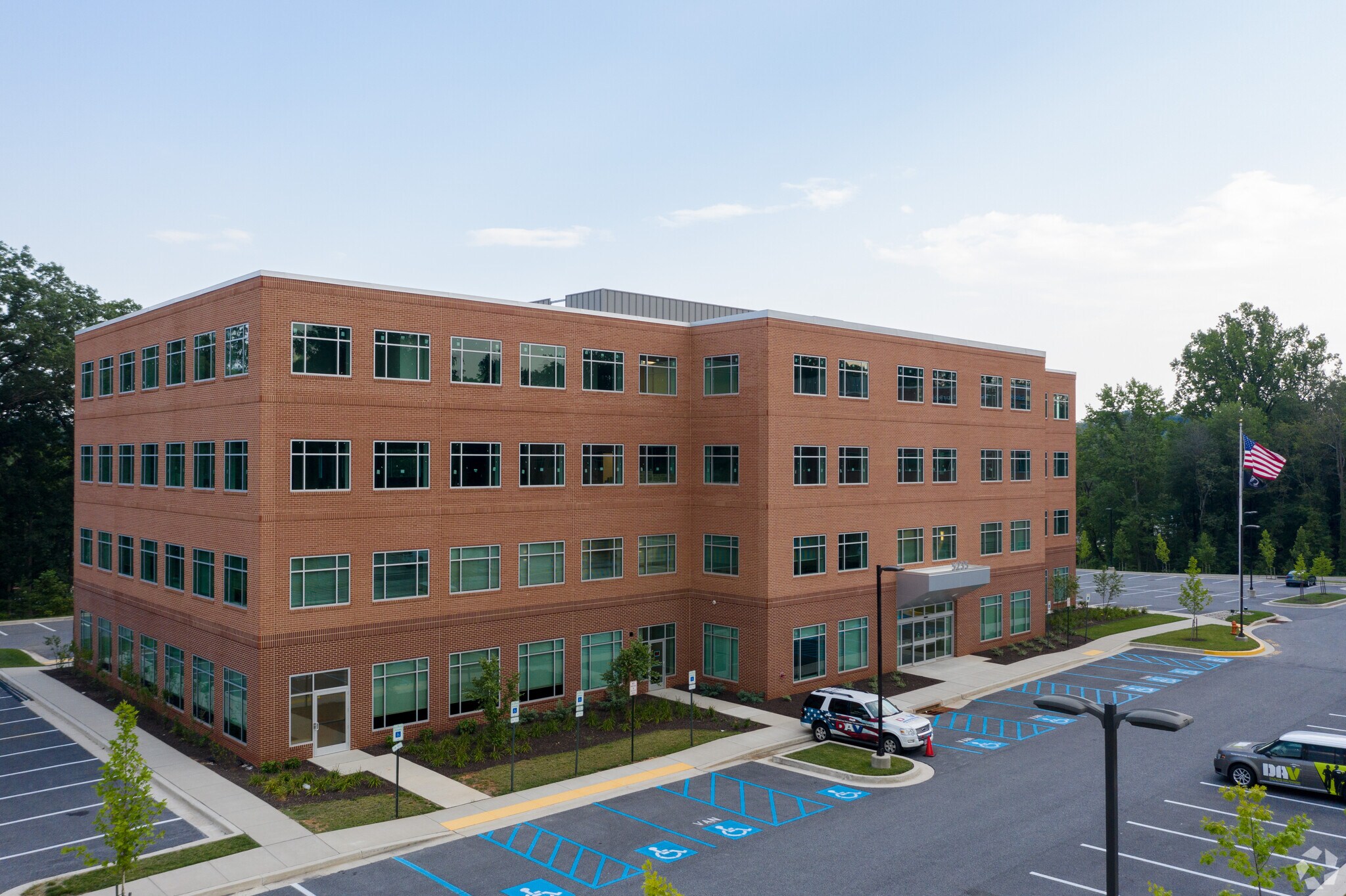 5235 King Ave, Baltimore, MD for lease Primary Photo- Image 1 of 8