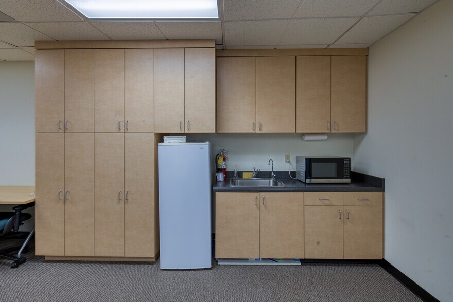 1754 Technology Dr, San Jose, CA à vendre - Photo du bâtiment - Image 2 de 6