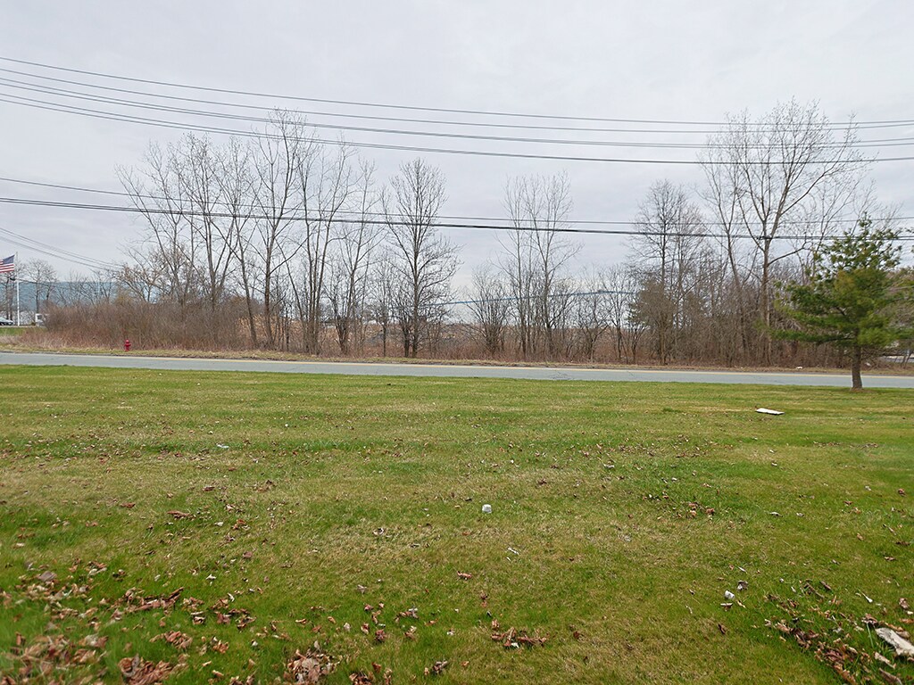 40 Wes Warren Dr, Middletown, NY à vendre Photo du bâtiment- Image 1 de 1