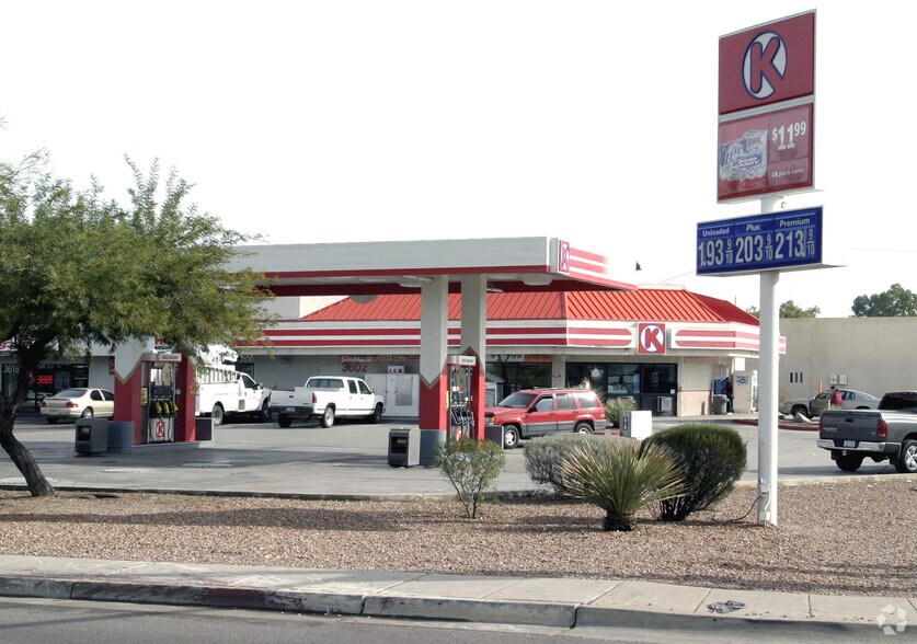 3602 N Oracle Rd, Tucson, AZ à vendre - Photo du bâtiment - Image 3 de 16