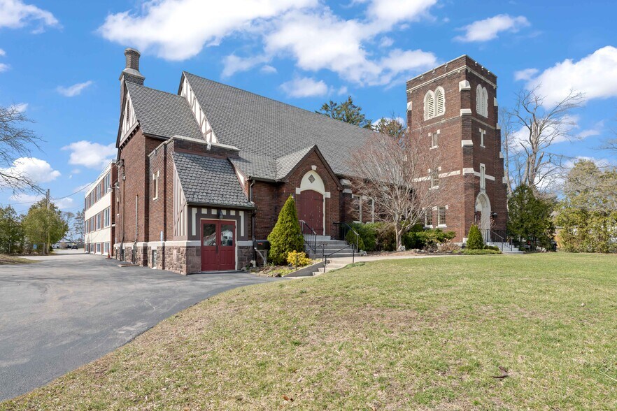 2889 Culver rd, Rochester, NY à vendre - Photo principale - Image 1 de 34